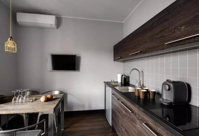 Too Good Apartments
