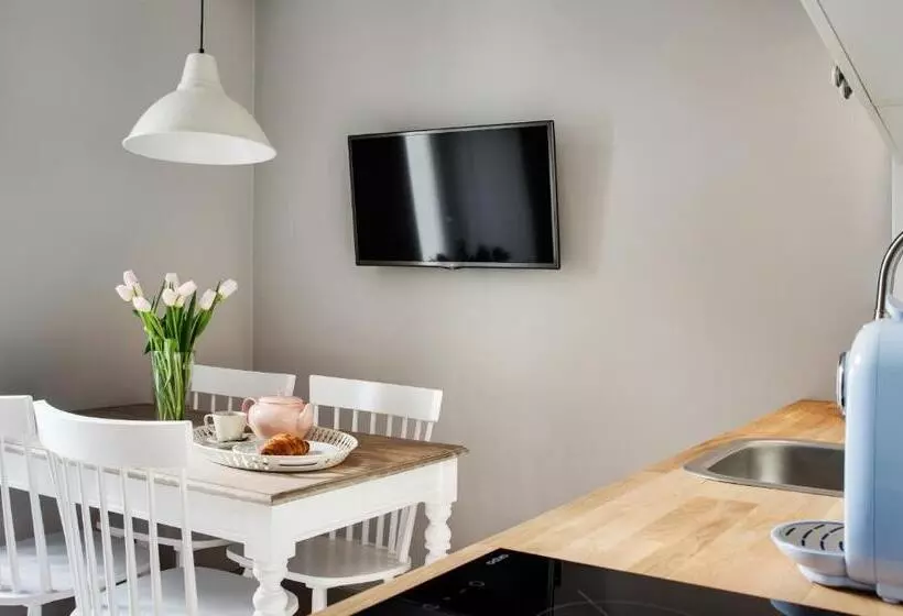 Too Good Apartments