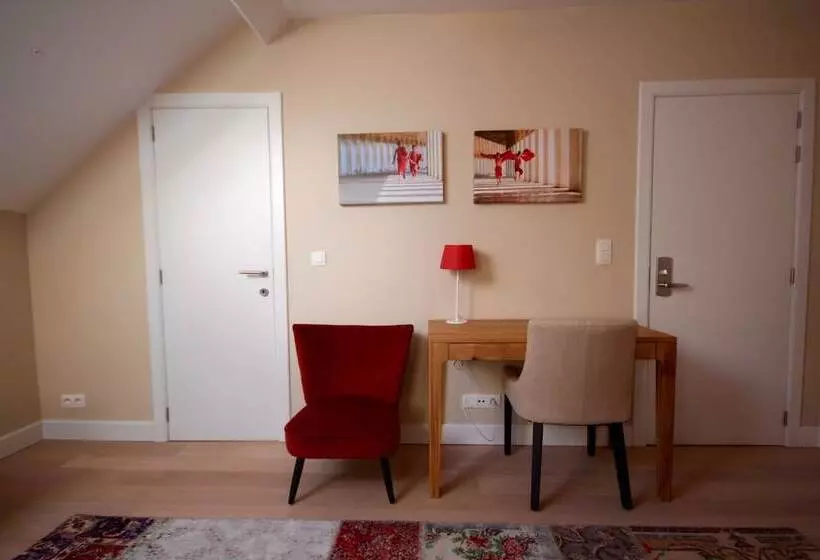 تختخواب و صبحانه Hooome