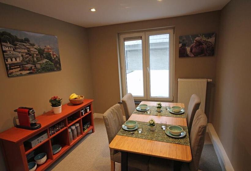 تختخواب و صبحانه Hooome