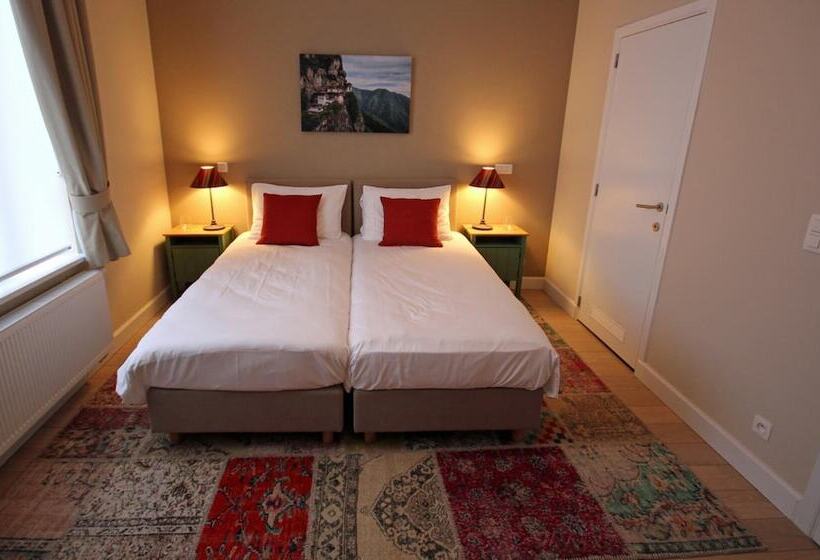 تختخواب و صبحانه Hooome