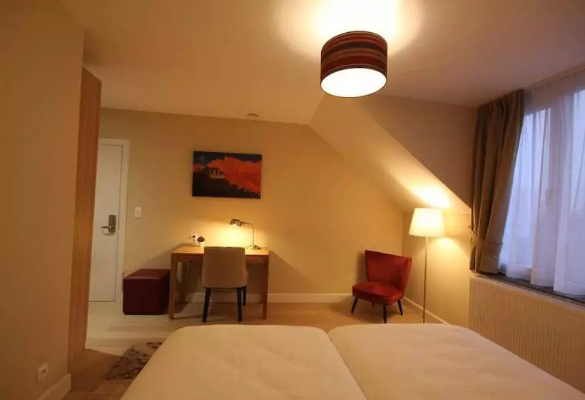 تختخواب و صبحانه Hooome