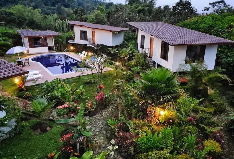 هتل Coffee Lodge Cristal Glamping & Spa