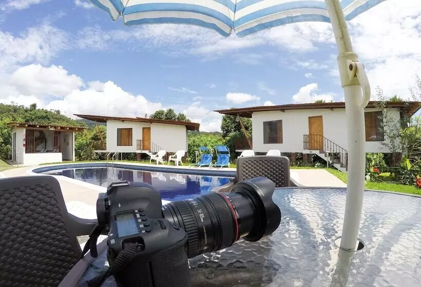 هتل Coffee Lodge Cristal Glamping & Spa
