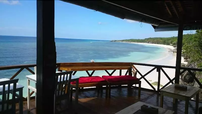 Hotelli Cosmos Bungalows