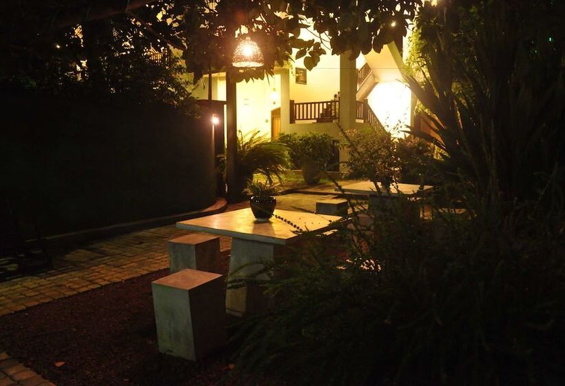 هتل Green Villa Unawatuna