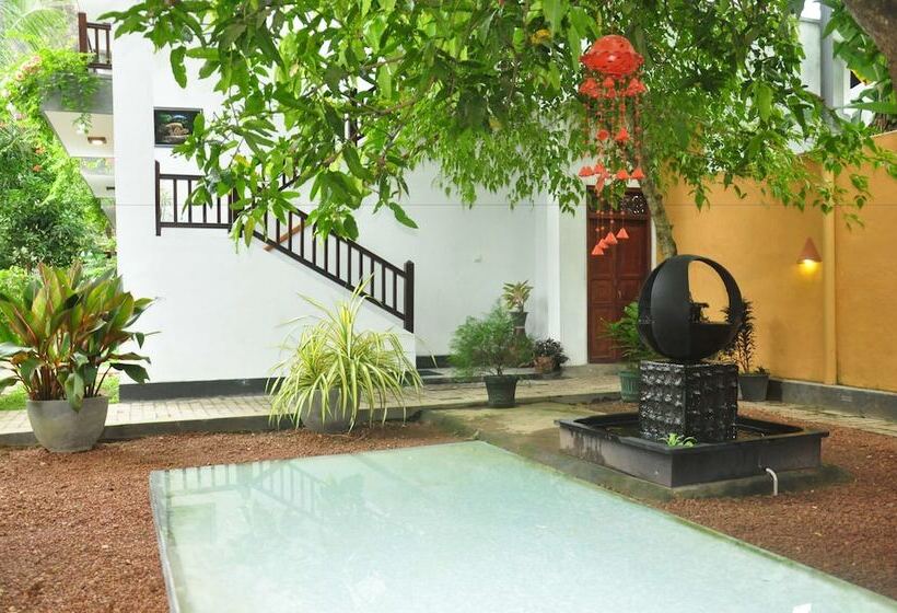 هتل Green Villa Unawatuna