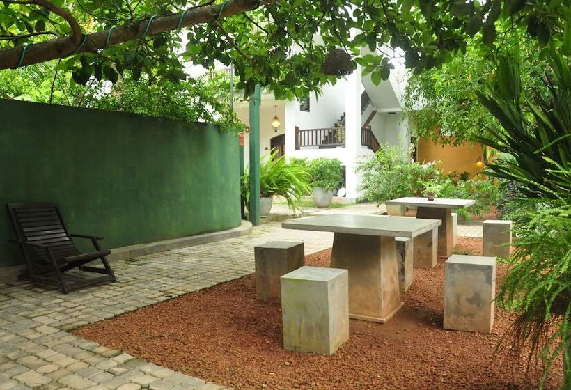 هتل Green Villa Unawatuna
