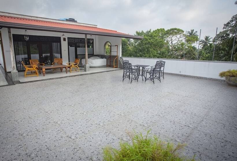 هتل Green Villa Unawatuna