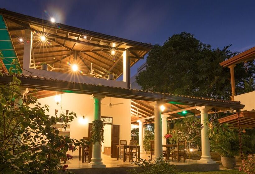 هتل Green Villa Unawatuna