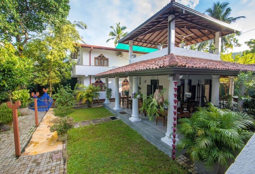 هتل Green Villa Unawatuna