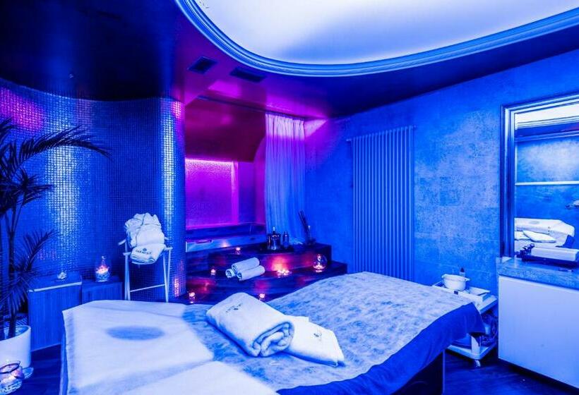 A11 Apartments & Spa Dermique