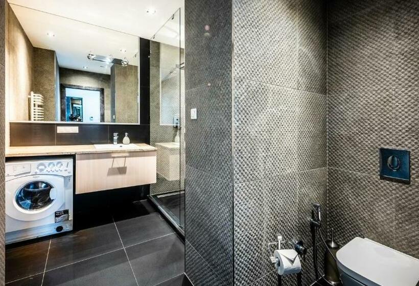 A11 Apartments & Spa Dermique