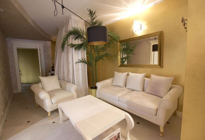 A11 Apartments & Spa Dermique