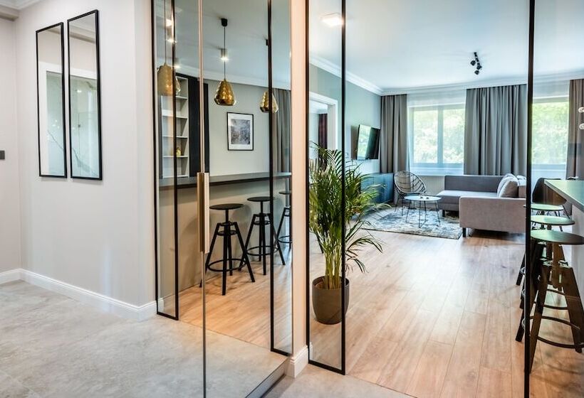 A11 Apartments & Spa Dermique