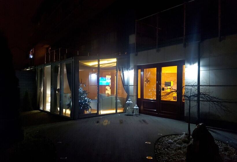 A11 Apartments & Spa Dermique