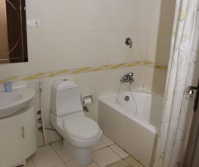 Diplomat Luxury Furnished Apartments