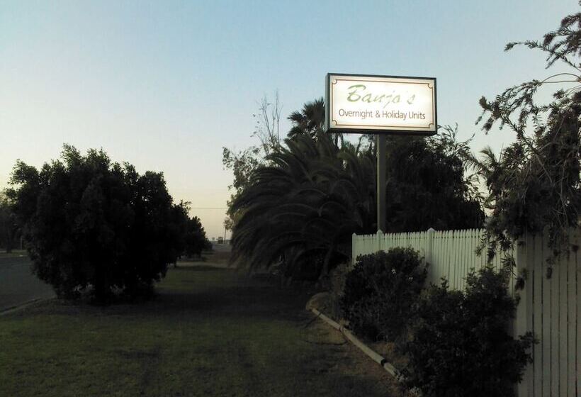 호텔 Banjo S Overnight & Holiday Units