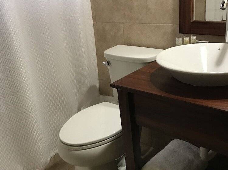 هتل Hacienda Juanita