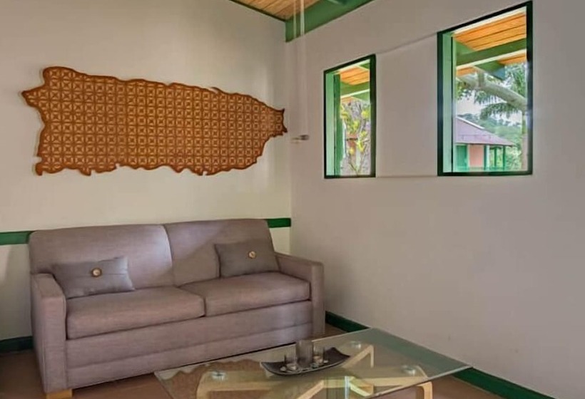 هتل Hacienda Juanita