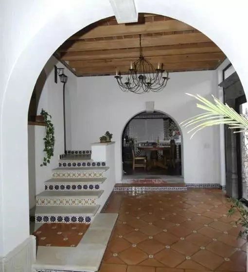 هتل Ito Casa Dionisio
