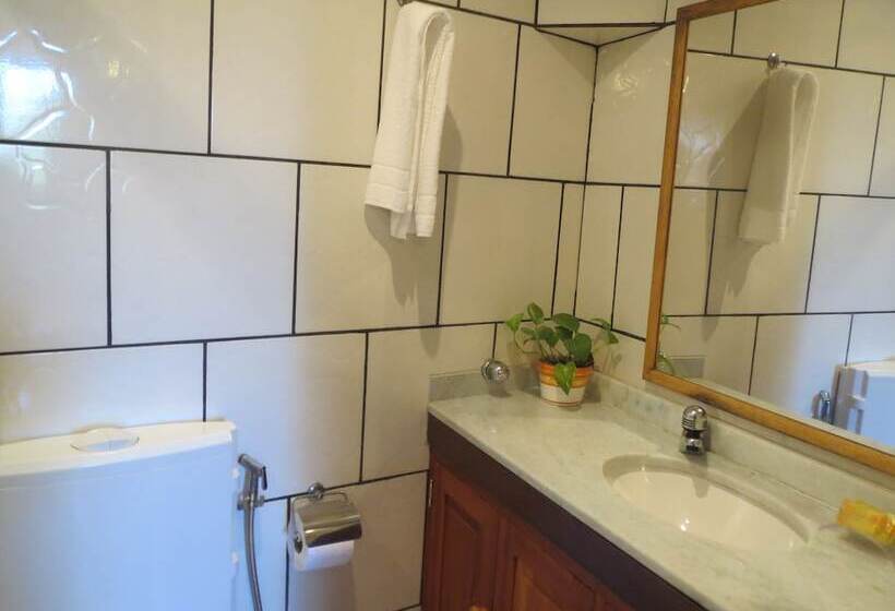 هتل Pousada Morro Do Forte