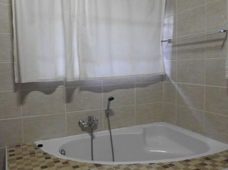 فندق Tranquillity Day Spa & Lodge