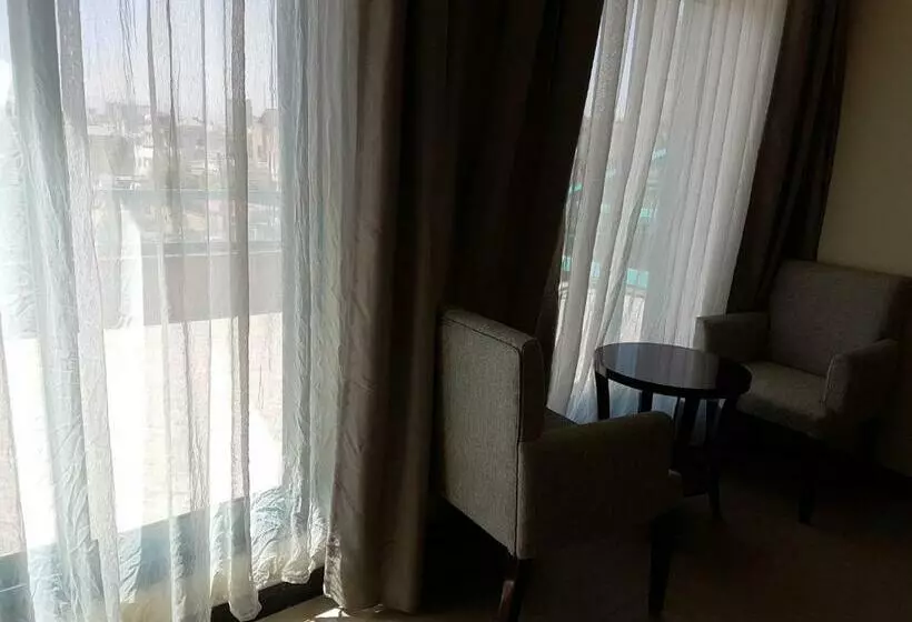 هتل Zmama