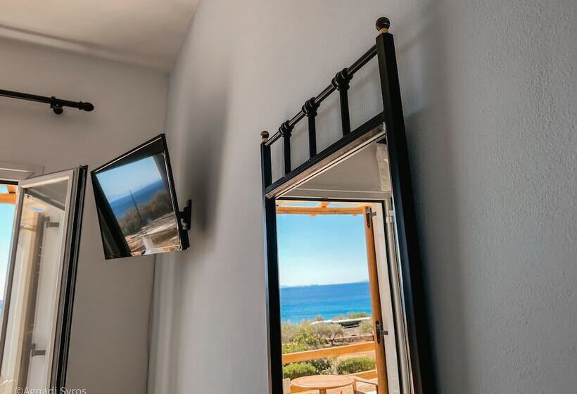 پانسیون Agnadi Syros Beachfront Studios & Rooms