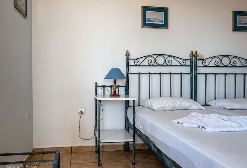 پانسیون Agnadi Syros Beachfront Studios & Rooms