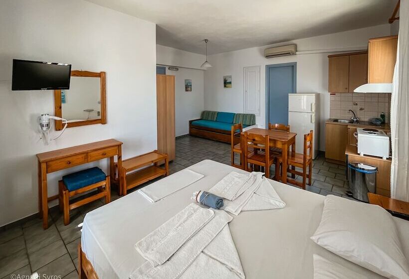 پانسیون Agnadi Syros Beachfront Studios & Rooms