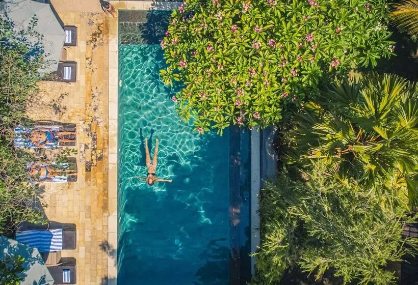 Hotelli Minabali Bunga Lo