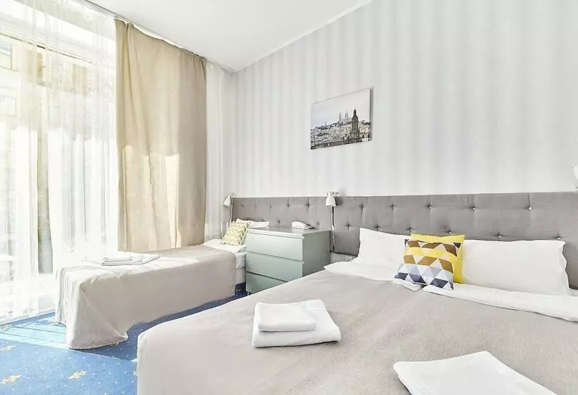 ホテル Seven Bridges