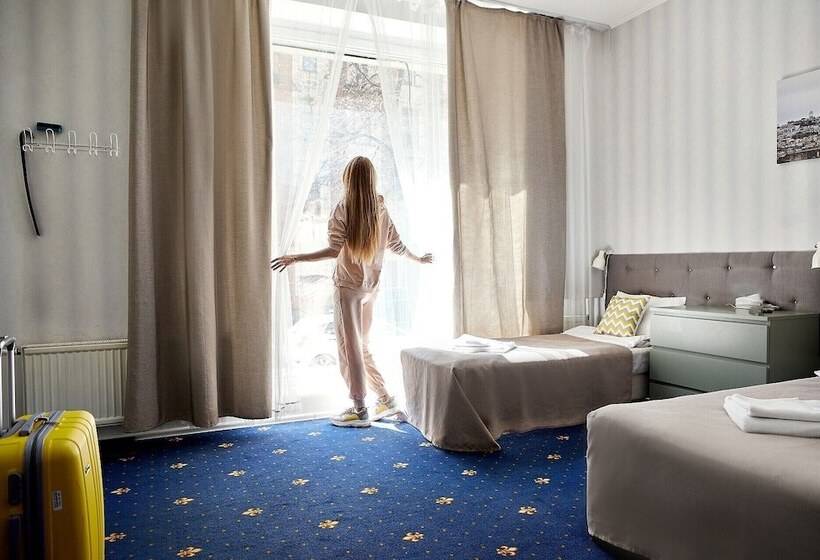 فندق Seven Bridges