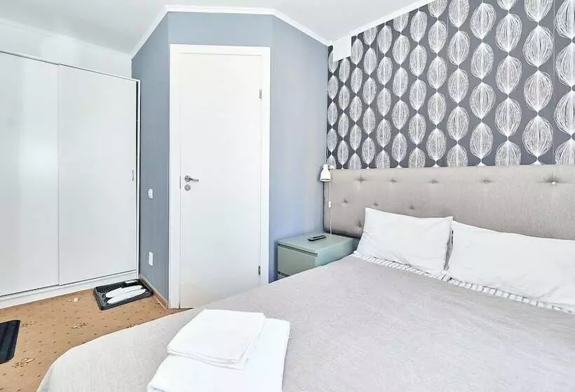 ホテル Seven Bridges