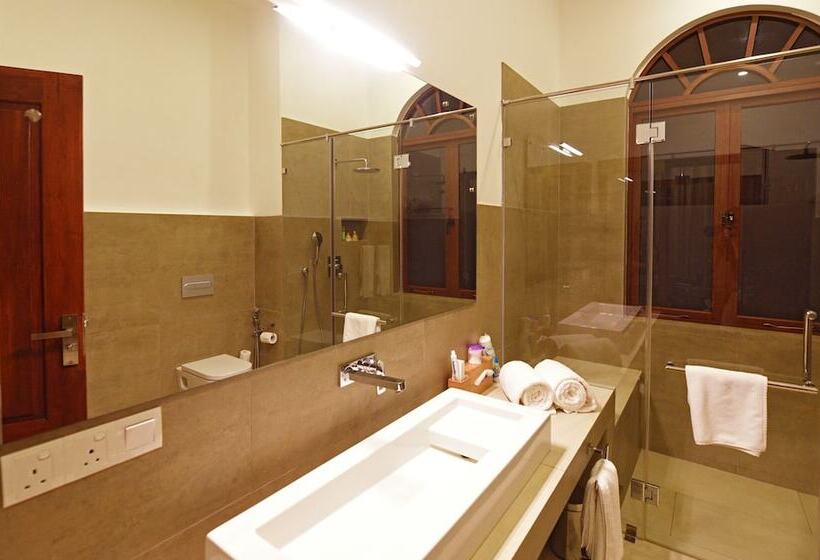 Hotel Shakti Vani Ayu