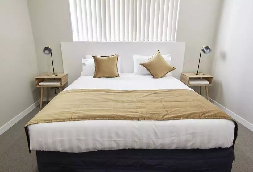 Motelli Three Palms Lodge