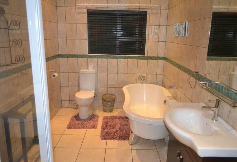 פנסיון Ikhanda Guesthouse