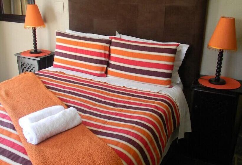 פנסיון Ikhanda Guesthouse