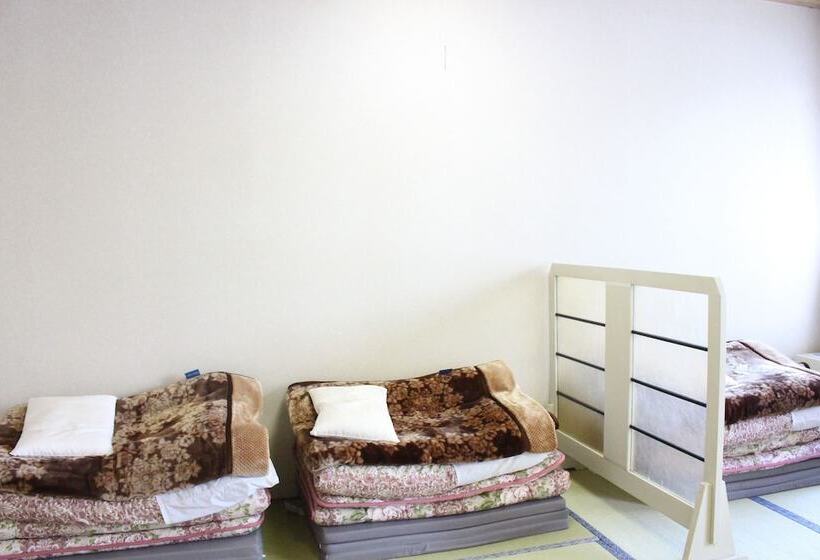 Biei Guest House Sirogane No Yu   Hostel