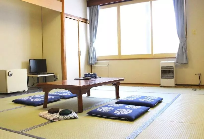 Biei Guest House Sirogane No Yu   Hostel