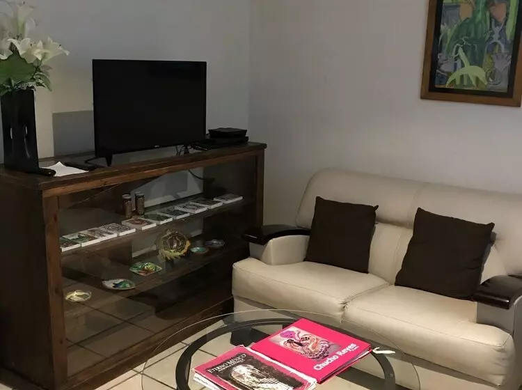 Casa Leonora