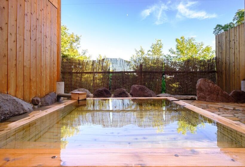 בית מלון כפרי Log Cabin Kinoko No Sato