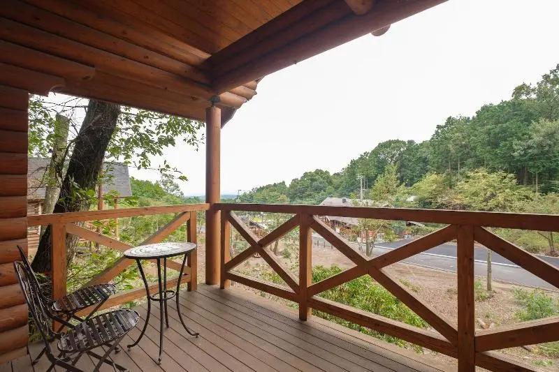 ホテル Log Cabin Kinoko No Sato