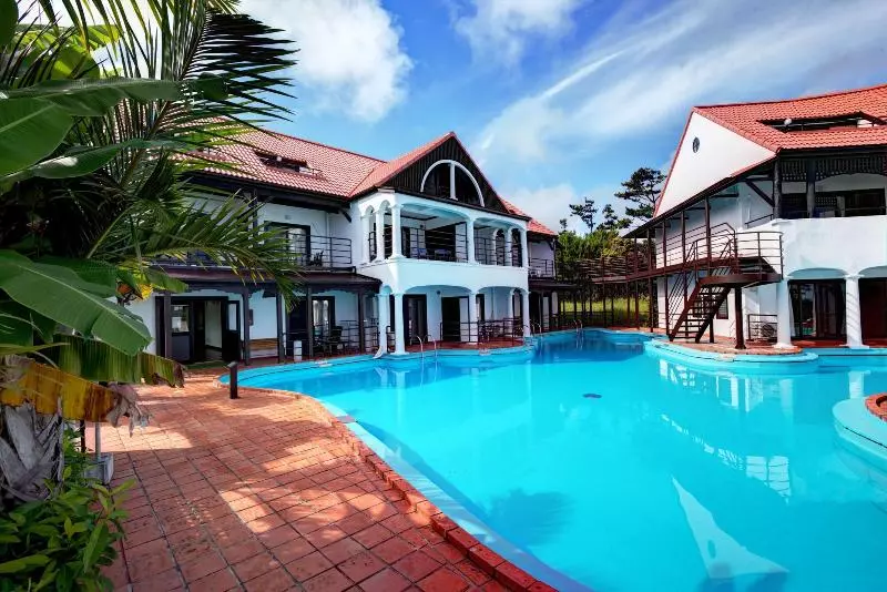 Hôtel The Pool Resort Okinawa