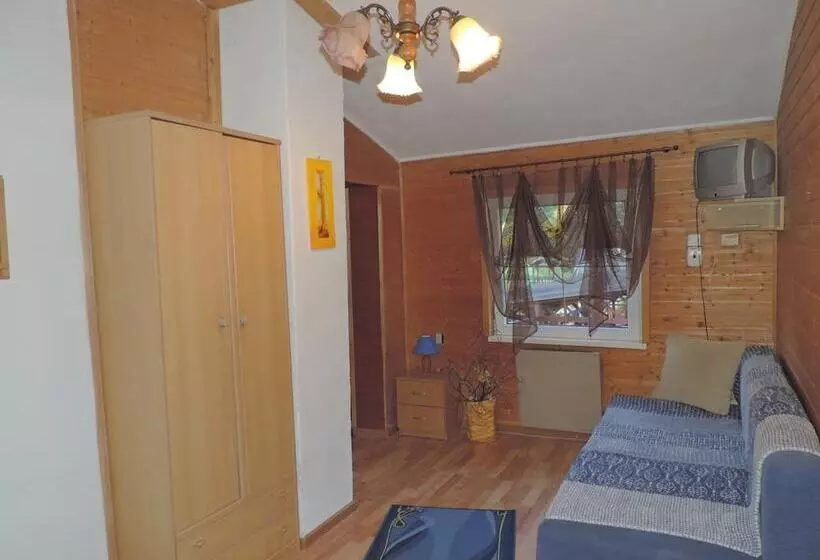 پانسیون Western Penzion