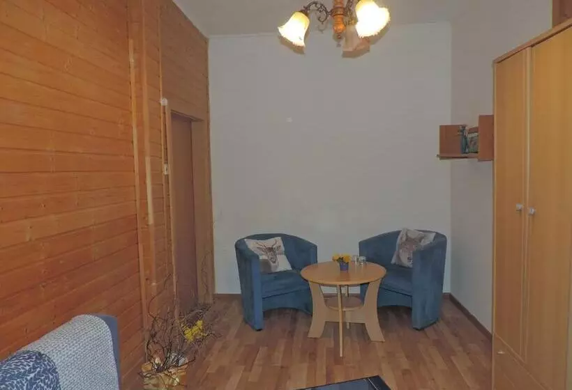 پانسیون Western Penzion