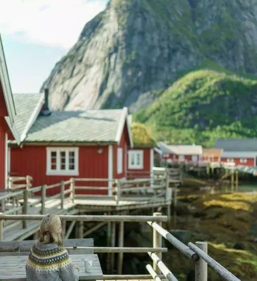 Reine Rorbuer   By Classic Norway Hotels