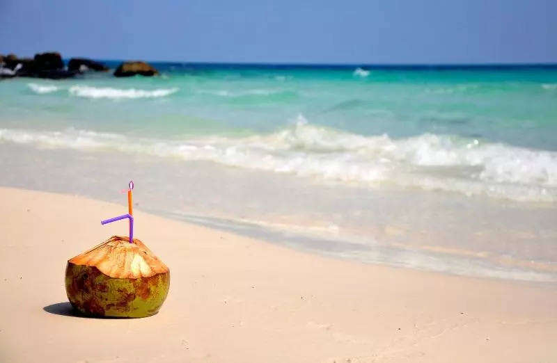 Lomakeskus White Beach Bungalows