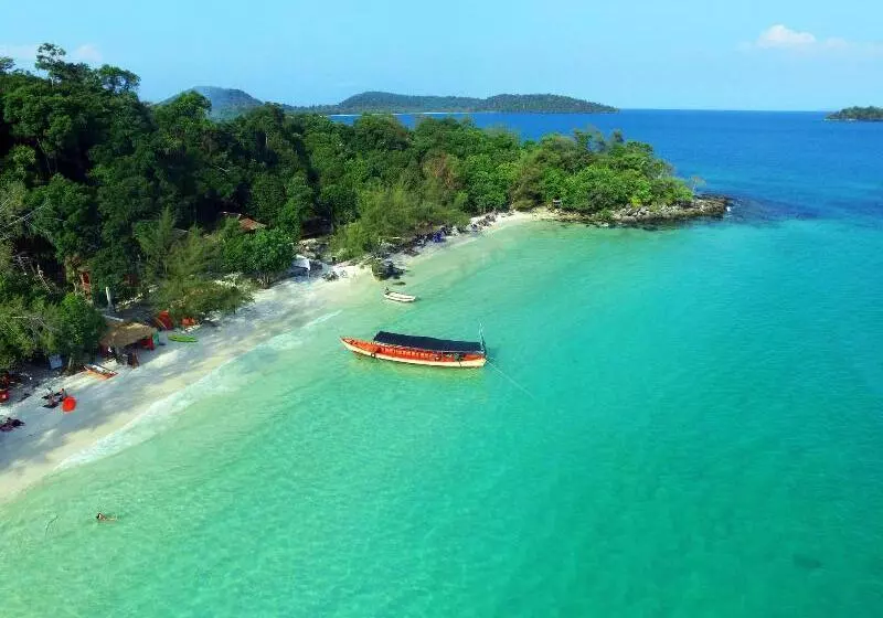 Lomakeskus White Beach Bungalows